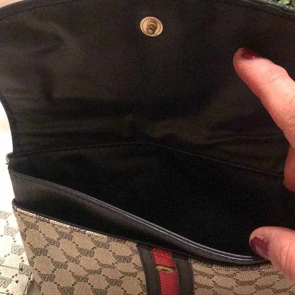 Vr Classic Clutch Wallet - Women | Color: Blue - Picture 15 of 17